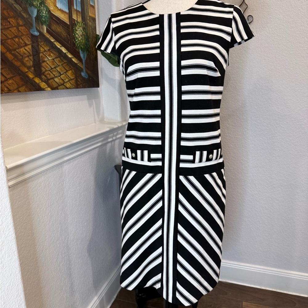 Karl Lagerfeld Black and White Geometric Midi Dress, size 4 in EUC!